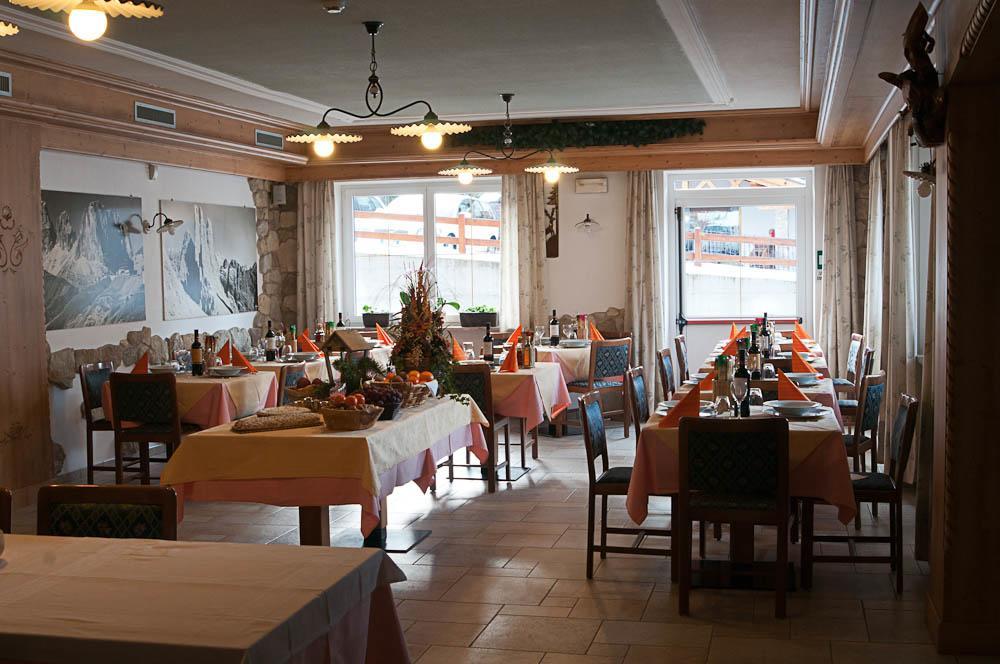 Hotel El Geiger Поцца-ди-Фасса Экстерьер фото